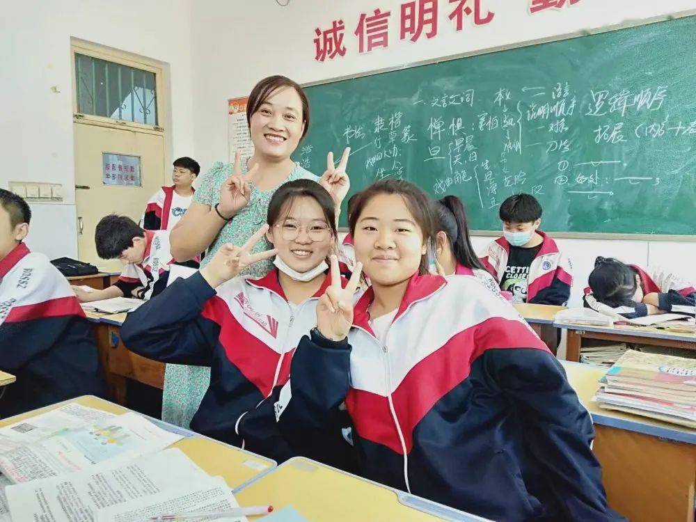 天天好彩二四六，943与天空的奇妙邃想