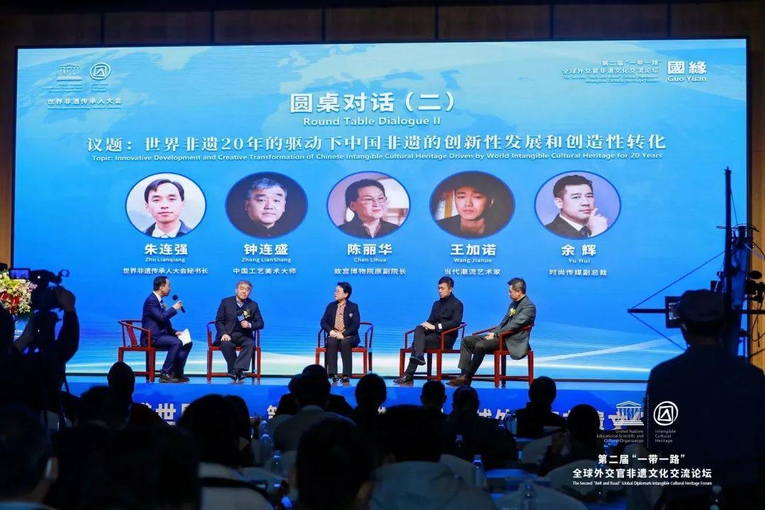 探索六合高手论坛，网络上的智慧交流平台