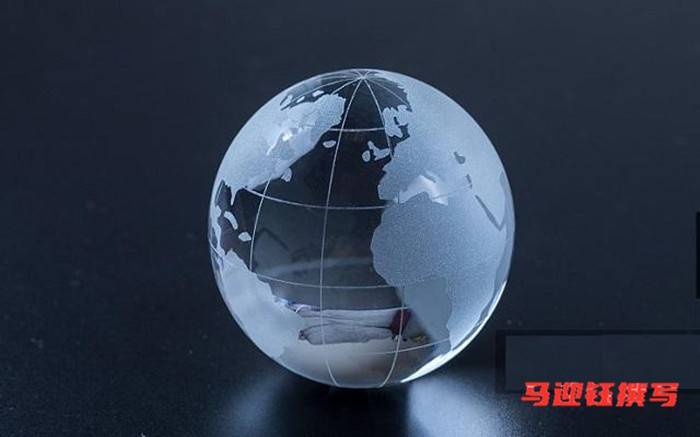 2036年，预测与现实交织的数字世界
